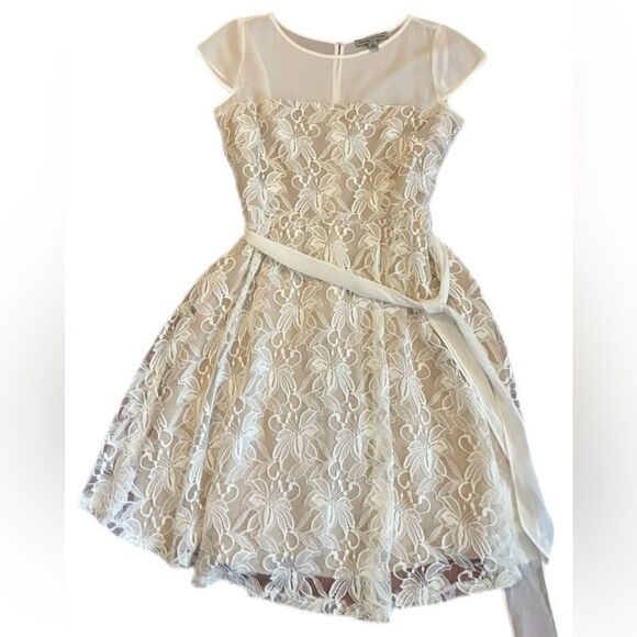 Danny and Nicole Studio Floral Lace Dress size 8 - Picture 1 of 13